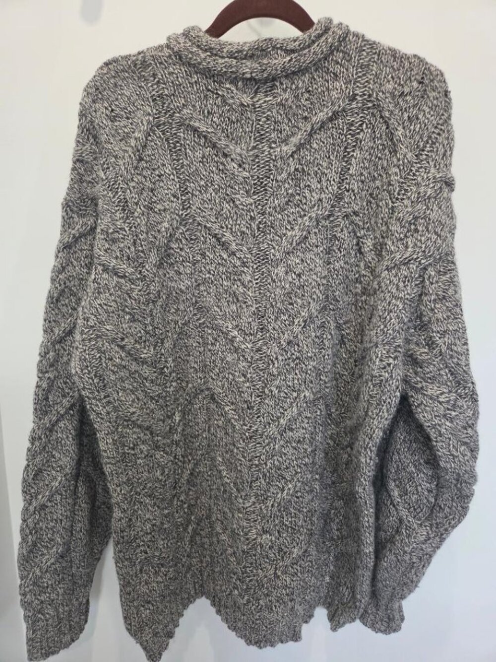 Donna Karen Men's Wear Chunky Cable Knit Oversized Wool Black White Sweater L/XL